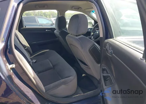 2011 Chevrolet Impala Ls z USA, uszkodzony, nr VIN 2G1WF5EK6B1304384